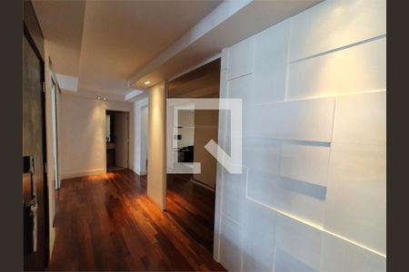 Apartamento à venda com 3 quartos, 216m² em Jardim Santo Amaro, São Paulo