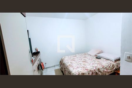 Casa à venda com 3 quartos, 193m² em Jardim Stella, Santo André