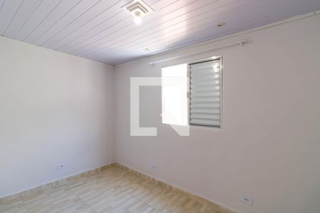 Quarto 2 de casa para alugar com 2 quartos, 32m² em Jardim Miriam, São Paulo