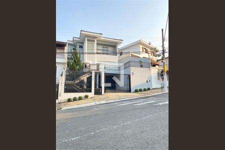 Casa à venda com 3 quartos, 380m² em Jardim Guapira, São Paulo