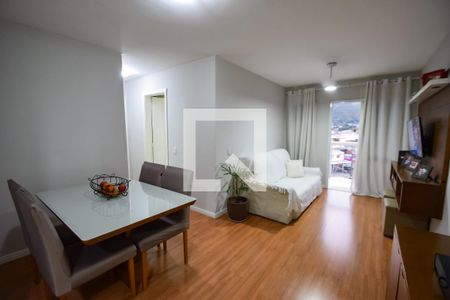 Sala de apartamento para alugar com 2 quartos, 59m² em Cascadura, Rio de Janeiro