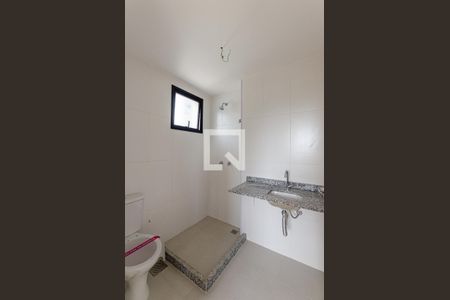 Banheiro de apartamento à venda com 1 quarto, 49m² em Ingá, Niterói