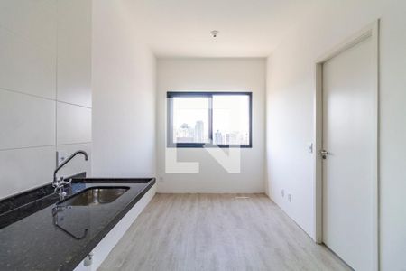 Sala/Cozinha de apartamento à venda com 1 quarto, 24m² em Pinheiros, São Paulo