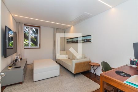 Casa à venda com 5 quartos, 607m² em Boaçava, São Paulo