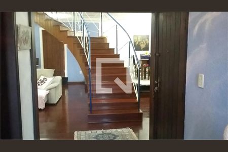 Casa à venda com 6 quartos, 482m² em Bussocaba, Osasco