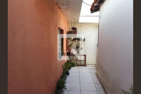 Casa à venda com 8 quartos, 300m² em Vila Ester (zona Norte), São Paulo