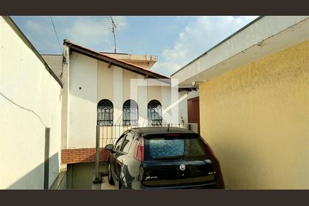 Casa à venda com 8 quartos, 300m² em Vila Ester (Zona Norte), São Paulo