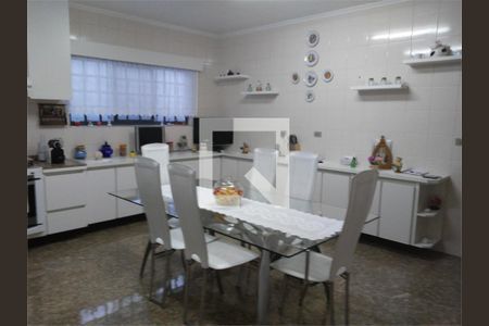 Casa à venda com 3 quartos, 320m² em Jardim Guapira, São Paulo