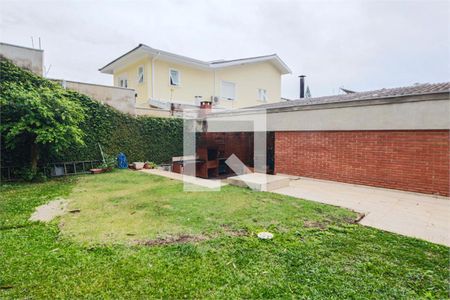 Casa à venda com 3 quartos, 250m² em Jardim Marajoara, São Paulo