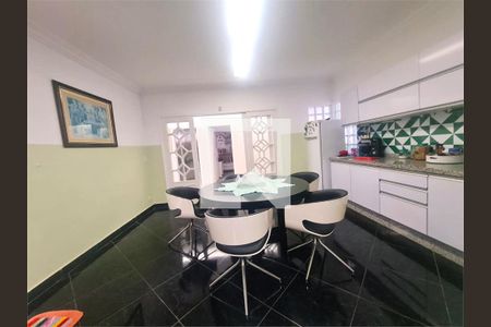 Casa à venda com 3 quartos, 380m² em Jardim Santa Helena, São Paulo