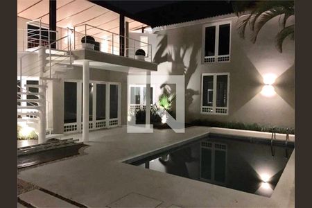 Casa à venda com 5 quartos, 650m² em Alphaville, Santana de Parnaíba