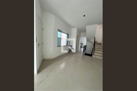 Casa à venda com 3 quartos, 220m² em Jardim do Colegio (Zona Norte), São Paulo