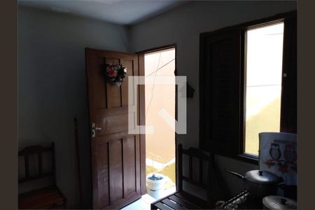 Casa à venda com 4 quartos, 101m² em Vila Nogueira, Diadema