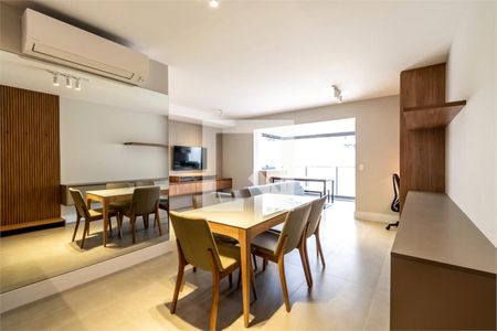 Apartamento à venda com 2 quartos, 88m² em Vila Madalena, São Paulo