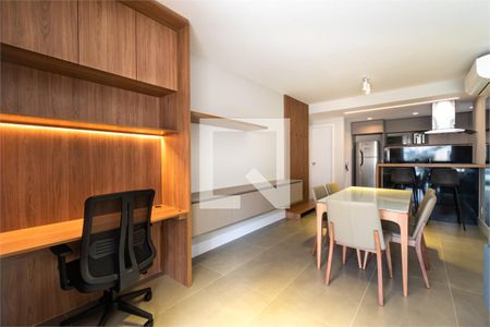 Apartamento à venda com 2 quartos, 88m² em Vila Madalena, São Paulo