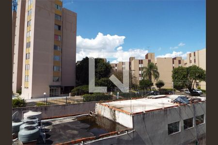 Casa à venda com 6 quartos, 240m² em Jardim Santa Josefina, São Paulo