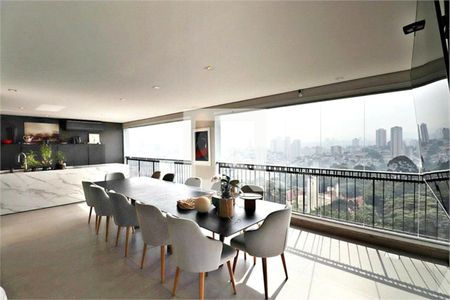 Apartamento à venda com 3 quartos, 231m² em Santana, São Paulo