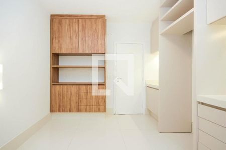 Apartamento à venda com 3 quartos, 210m² em Jardim Paulista, São Paulo