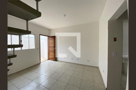 Casa à venda com 2 quartos, 50m² em Vila Aurora (Zona Norte), São Paulo