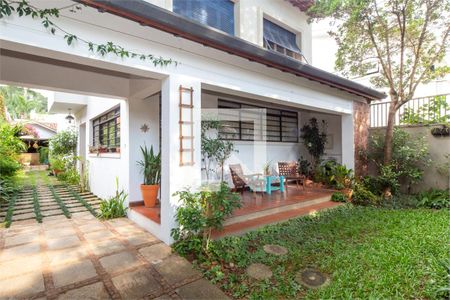 Casa à venda com 3 quartos, 230m² em Santo Amaro, São Paulo