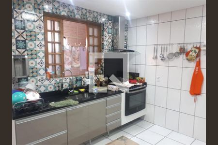 Casa à venda com 5 quartos, 240m² em Bandeiras, Osasco