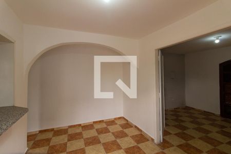 Sala de casa à venda com 5 quartos, 250m² em Vila Darli, São Paulo