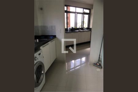 Apartamento à venda com 3 quartos, 220m² em Vila Gomes Cardim, São Paulo