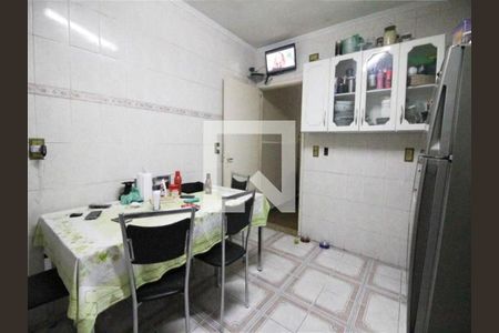 Casa à venda com 3 quartos, 110m² em Jardim Modelo, São Paulo