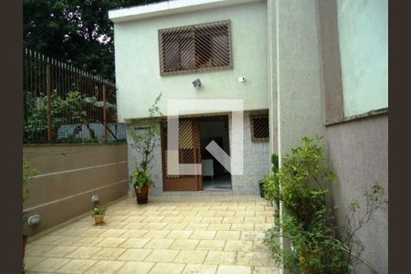 Casa à venda com 4 quartos, 230m² em Jardim São Paulo, São Paulo