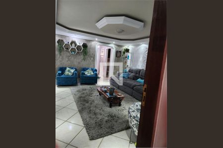 Casa à venda com 3 quartos, 317m² em Vila Camilópolis, Santo André