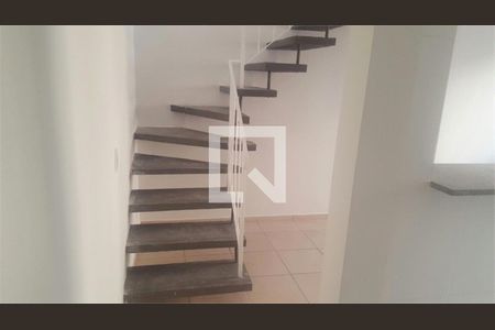 Apartamento à venda com 2 quartos, 50m² em Parque Sao Vicente, Santo André