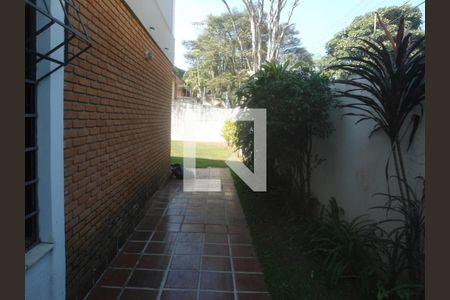 Casa à venda com 3 quartos, 306m² em Jardim Santa Helena, São Paulo