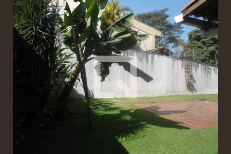 Casa à venda com 3 quartos, 306m² em Jardim Santa Helena, São Paulo