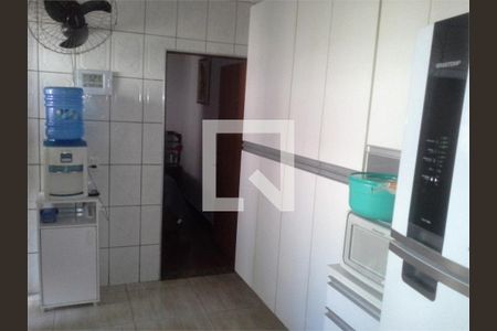 Casa à venda com 3 quartos, 172m² em Quitaúna, Osasco