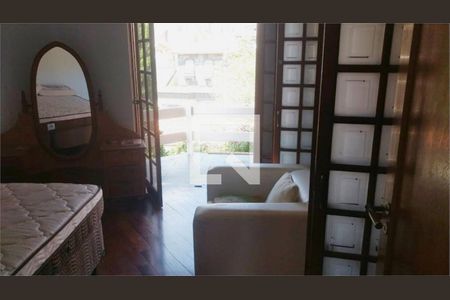 Casa à venda com 4 quartos, 340m² em Jardim Guapira, São Paulo