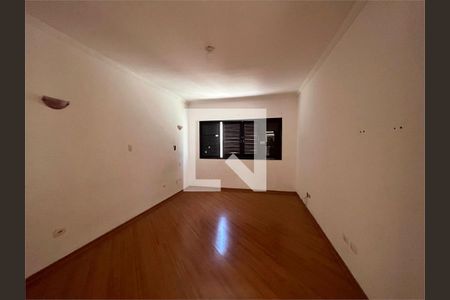 Casa à venda com 3 quartos, 200m² em Tucuruvi, São Paulo