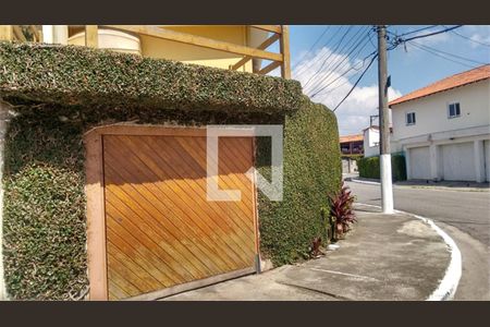 Casa à venda com 2 quartos, 110m² em Jardim Guarapiranga, São Paulo