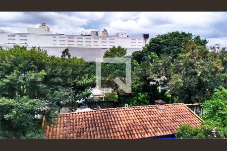 Casa à venda com 3 quartos, 230m² em Vila Mazzei, São Paulo