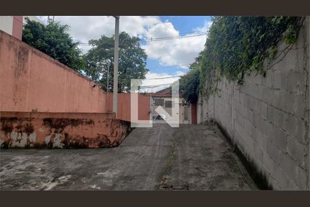 Casa à venda com 4 quartos, 150m² em Vila Alexandria, São Paulo