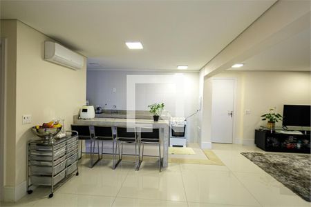 Apartamento à venda com 3 quartos, 58m² em Vila Emir, São Paulo