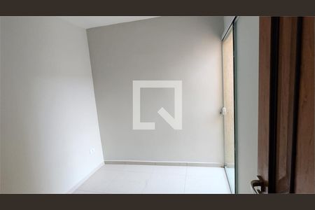 Casa à venda com 3 quartos, 72m² em Vila Vitorio Mazzei, São Paulo