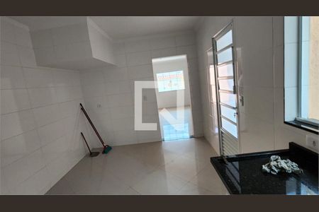 Casa à venda com 3 quartos, 72m² em Vila Vitorio Mazzei, São Paulo