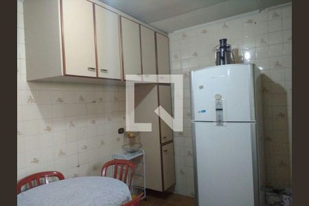 Casa à venda com 3 quartos, 195m² em Vila Vitorio Mazzei, São Paulo