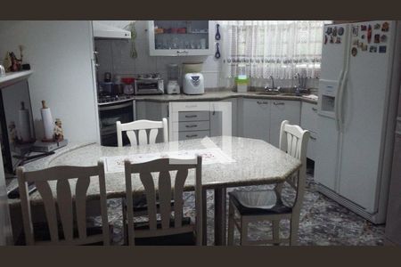 Casa à venda com 4 quartos, 450m² em Barro Branco (Zona Norte), São Paulo