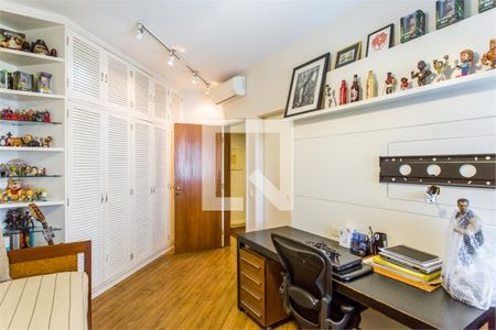 Apartamento à venda com 4 quartos, 326m² em Real Parque, São Paulo