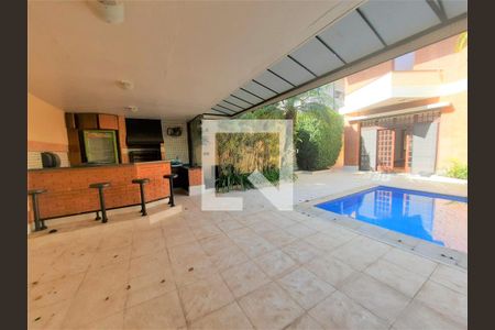 Casa à venda com 4 quartos, 447m² em Granja Julieta, São Paulo