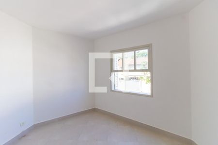 Quarto 2 de casa para alugar com 2 quartos, 97m² em Vila Monumento, São Paulo