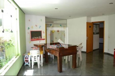 Apartamento à venda com 2 quartos, 55m² em Vila Cavaton, São Paulo