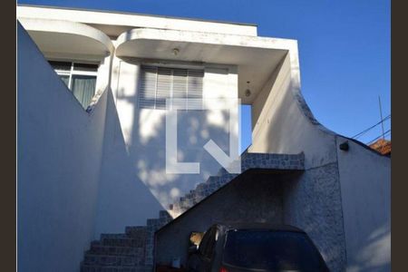 Casa à venda com 2 quartos, 140m² em Vila Nivi, São Paulo