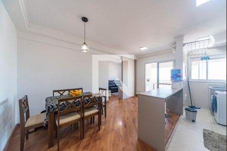 Sala de apartamento para alugar com 2 quartos, 75m² em Vila Apiai, Santo André